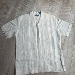 Cubavera Classic White Button-Up Shirt